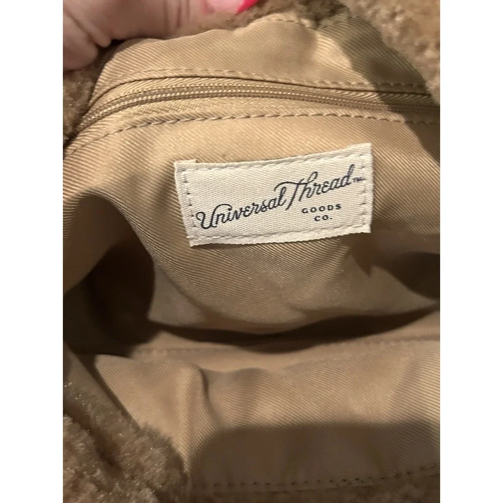Universal Thread Goods Co. Tan Faux Fur Handbag Purse with Gold Tone Chain Strap